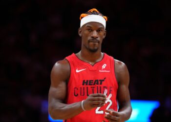 Jimmy Butler, do Miami Heat, durante jogo contra o Toronto Raptors