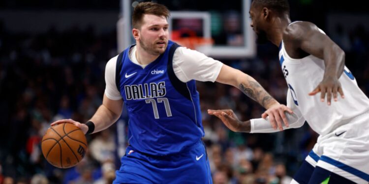 Luka Doncic, do Dallas Mavericks, durante partida contra o Minnesota Timberwolves
