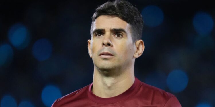 Oscar, ex-jogador do Shanghai Ports, antes de partida contra o Kawasaki Frontale