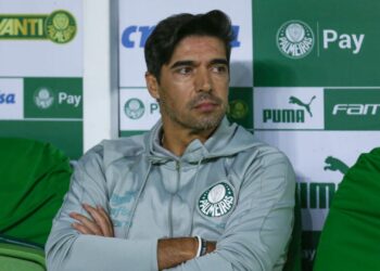 Abel Ferreira, treinador do Palmeiras, durante partida contra o Bahia, válida pelo Brasileirão