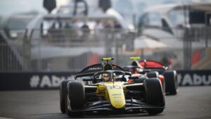 Gabriel Bortoleto, piloto brasileiro da Fórmula 2, durante corrida sprint de Abu Dhabi
