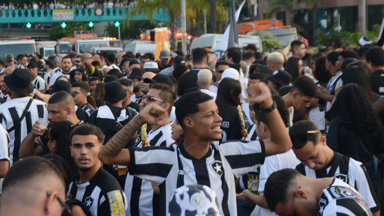 Torcida do Botafogo - Créditos: depositphotos.com / thenews2.com