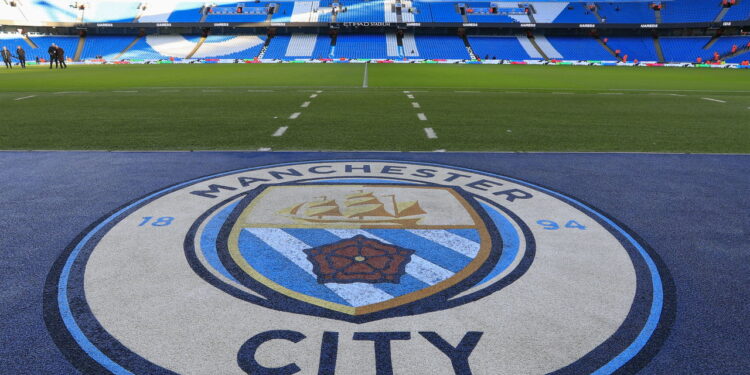 Escudo do Manchester City - Créditos: depositphotos.com / operations@newsimages.co.uk