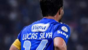 Lucas Silva é cria do Cruzeiro e um dos símbolos do clube. Fonte: @cruzeiro