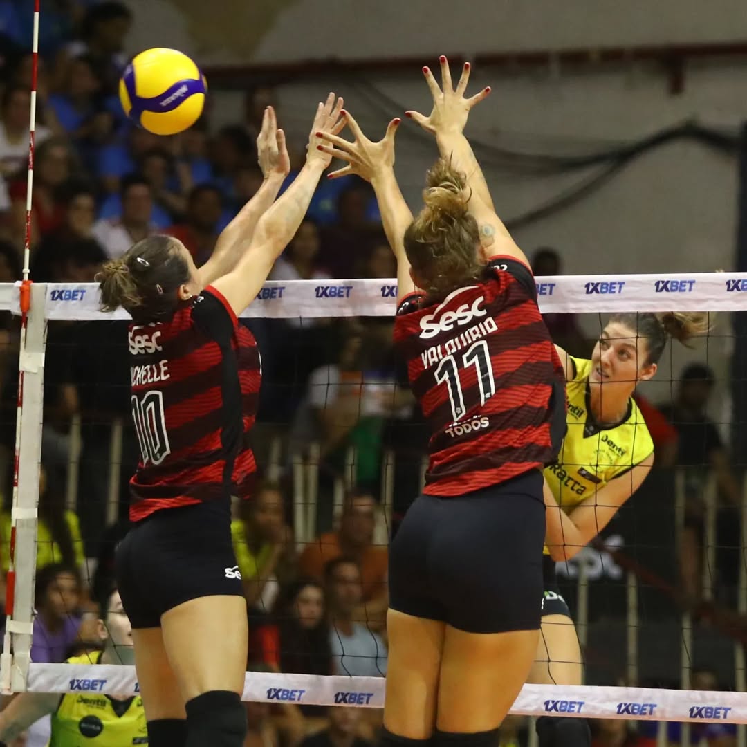 Dentil/Praia Clube vence o Sesc RJ Flamengo - Fonte: @superliga_feminina
