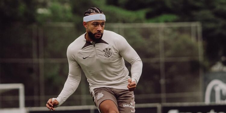 Créditos: @ memphisdepay