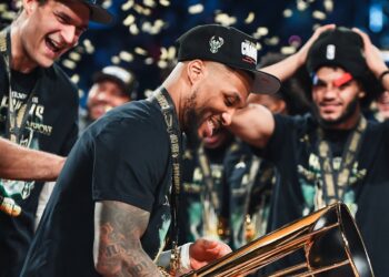 Créditos: @bucks