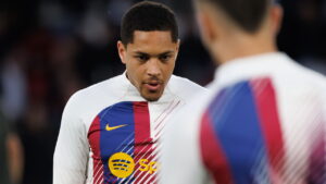 Vitor Roque pode voltar ao Barcelona?