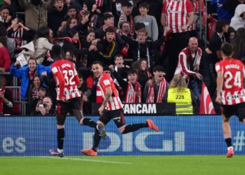 Athletic Bilbao x Real Madrid: jogadores do Bilbao comemorando gol