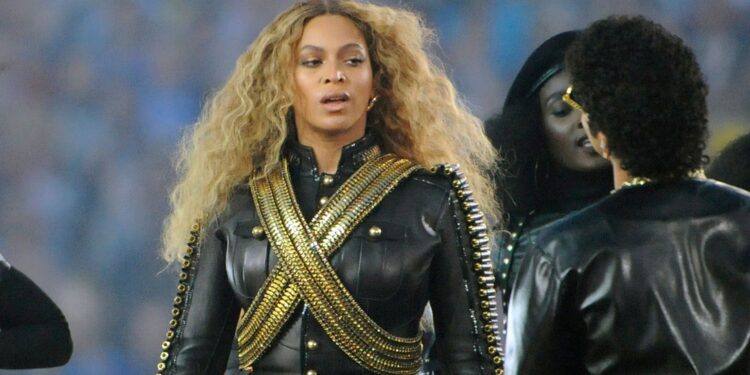 Beyoncé na NFL.