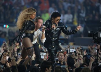Beyoncé se apresenta na NFL.
