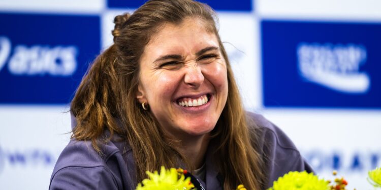 Bia Haddad Maia tem ex-treinador de Azarenka na sua pré-temporada
