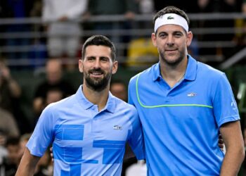 Djokovic e Del Potro na despedida do argentino.