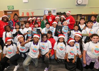 Stephen Curry em campanha de natal - Fonte: @stephencurry30