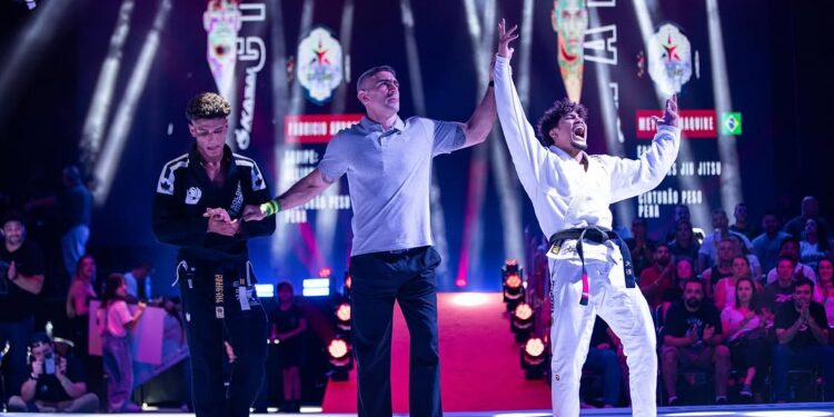 Fabrício Andrey derrotou Meyram Maquiné na final para conquistar o GP – Foto: divulgação