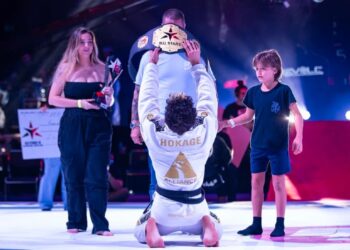Fabrício Andrey foi o grande campeão do GP peso-pena e faturou cem mil reais de premiação – Foto: divulgação