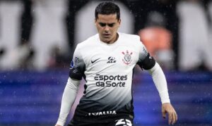Fagner atuando pelo Corinthians - Fonte: @fagneroficial23