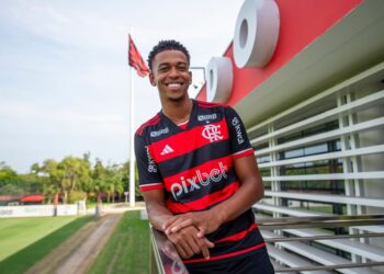 Carlinhos atacante do Flamengo - Fonte: @flamengo