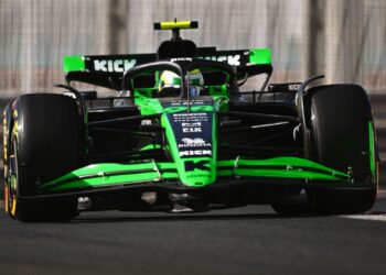 Gabriel Bortoleto em ação pela Sauber nos testes da F1