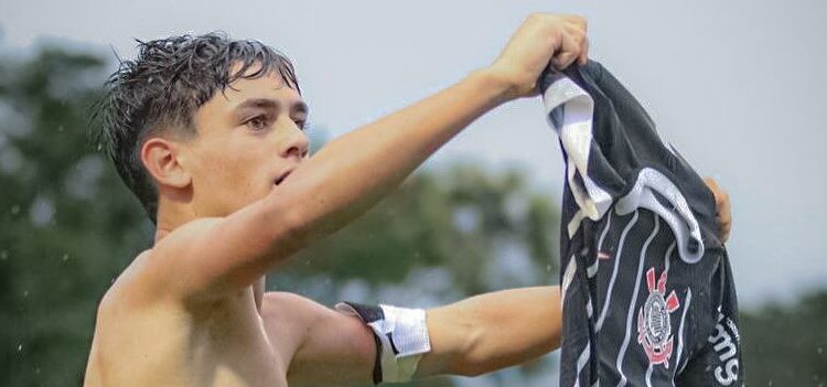 Henrique Lemos - Fonte: @henriquedallemos