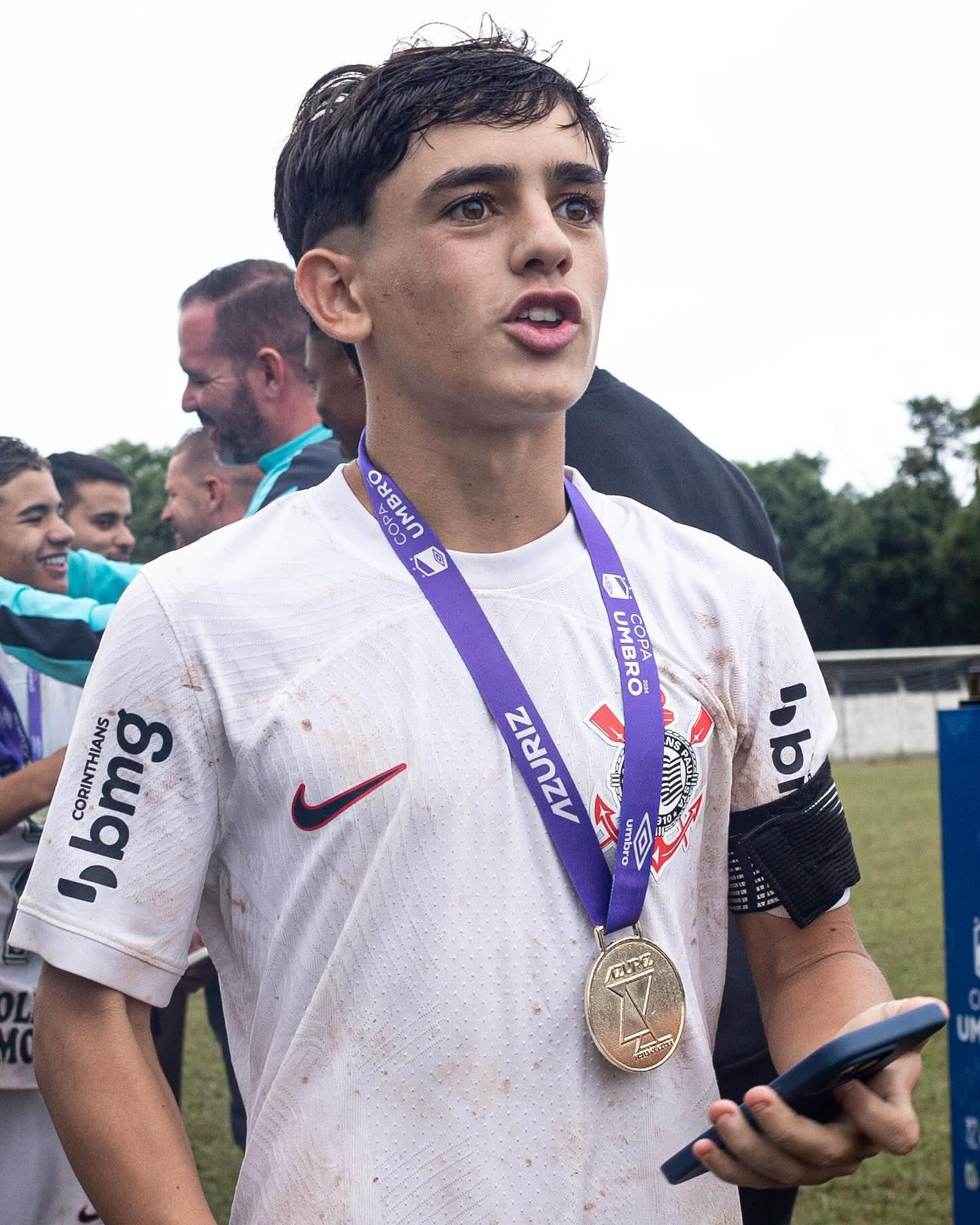 Henrique Lemos - Fonte: @henriquedallemos