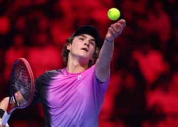 João Fonseca em ação no Next Gen ATP Finals