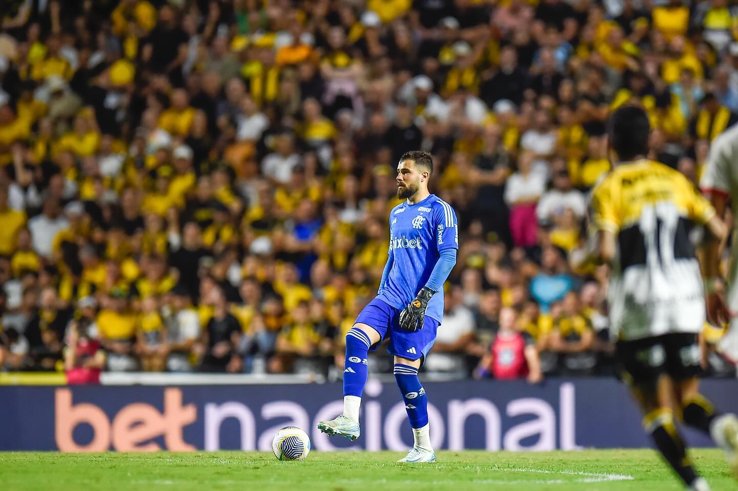 Matheus Cunha atuando pelo Flamengo - Fonte: @matheuscunha_01