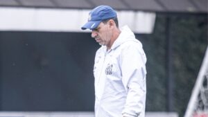 Carille movimentou o mercado da bola ao assumir o Vasco.
