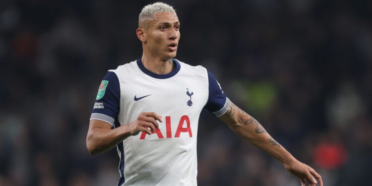 Richarlison pode movimentar o mercado da bola.