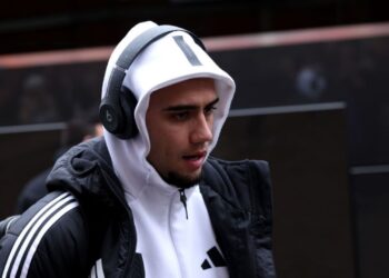 Alvo do Palmeiras, Andreas Pereira chegando para jogo do Fulham na Premier League