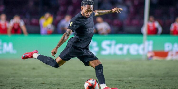 José Martínez, do Corinthians, durante partida contra o São Paulo