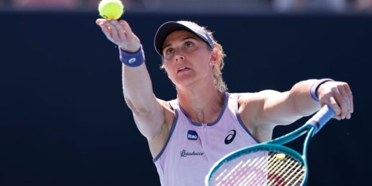 Bia Haddad Maia, tenista brasileira, durante partida contra Veronika Kudermetova pelo Australian Open
