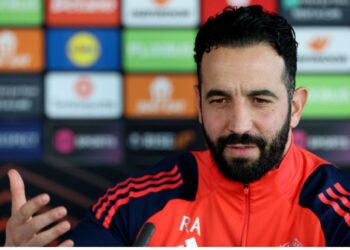 Ruben Amorim, treinador do Manchester United, durante entrevista coletiva