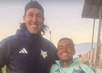 Dudu e Cássio, do Cruzeiro, tiram foto juntos