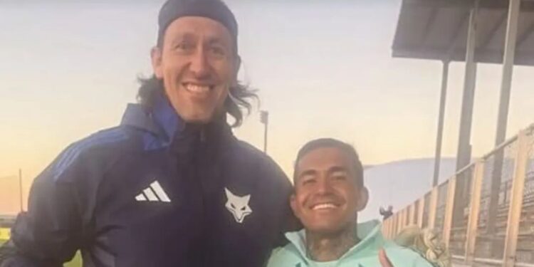Dudu e Cássio, do Cruzeiro, tiram foto juntos