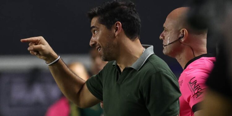 Abel Ferreira fala após Palmeiras x Santos.