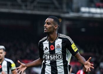 Isak no Newcastle - Fonte: @alex_isak