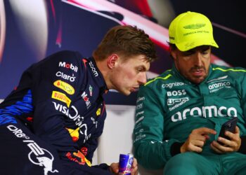 Fernando Alonso e Max Verstappen, campeões da F1