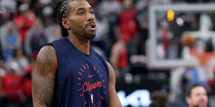 Kawhi Leonard se afasta da NBA para ajudar família em incêndios