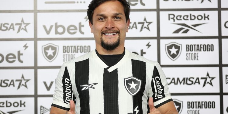 Artur no Botafogo - Fonte: @botafogo