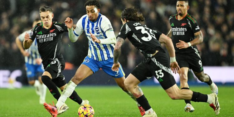 Brighton x Arsenal na Premier League.