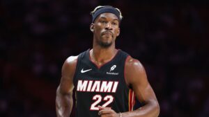 Jimmy Butler busca sair do Miami Heat na NBA.