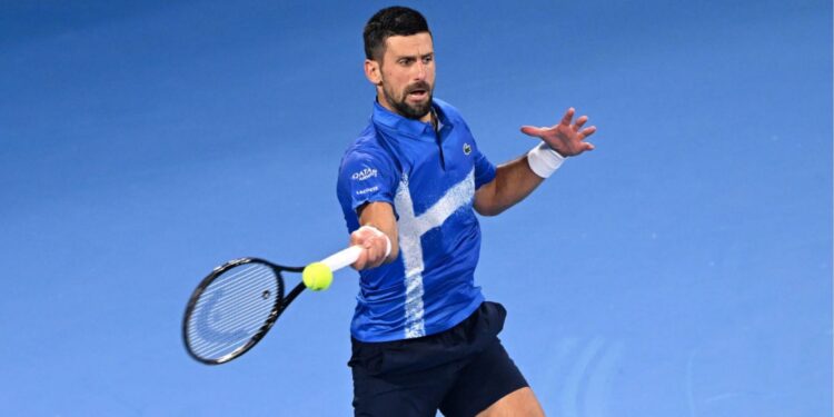 Djokovic em ação no ATP de Brisbane contra Gael Monfils