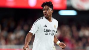 Endrick em ação pelo Real Madrid, contra a Deportiva Minera
