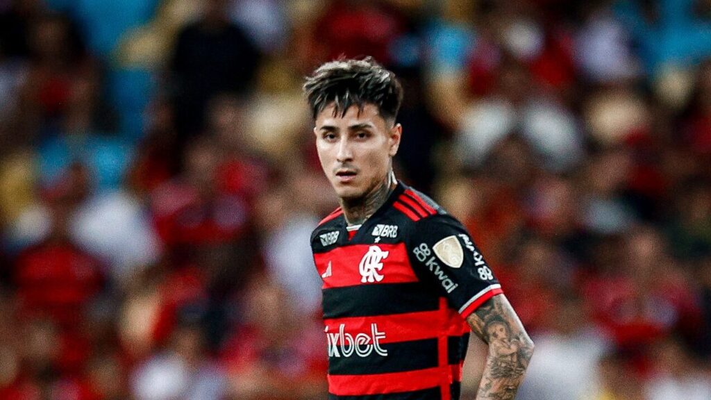 Flamengo planeja renovar contratos de cinco jogadores até o fim de 2025