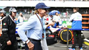 Emerson Fittipaldi, bicampeão da F1, aponta a McLaren como favorita ao título entre as construtoras