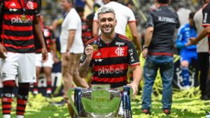 Do Peñarol ao Flamengo, a jornada de Arrascaeta rumo à aposentadoria