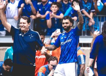 Bruno Henrique revela que se distanciou de Gabigol após despedida de um ex do Flamengo