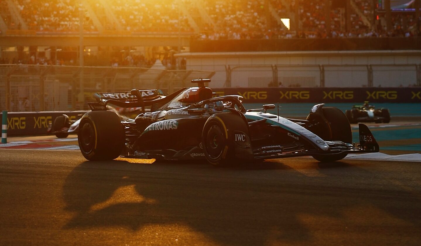 Russel pilotando - Fonte: @georgerussell63