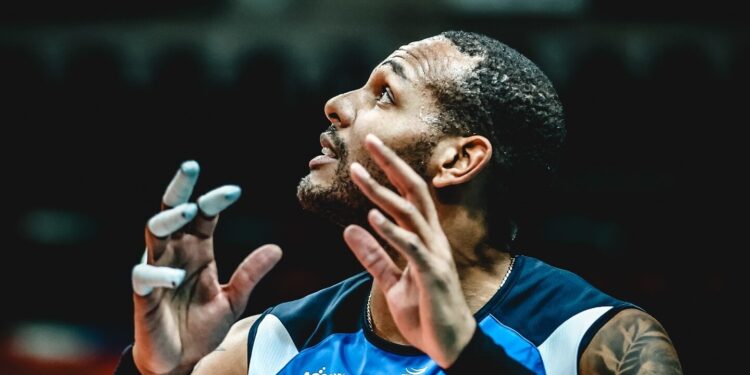 Yoandy Leal - Fonte: @halkbanksk_
